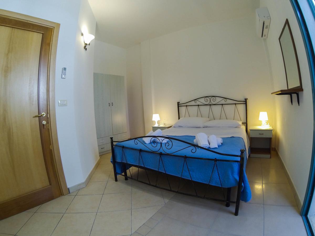 Rooms & Apartments La Spiaggia - Gallipoli Exterior photo